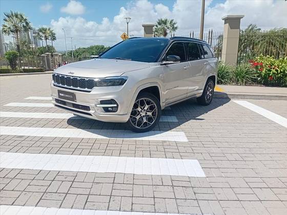 JEEP COMMANDER 2.0 TD380 TURBO DIESEL OVERLAND AT9